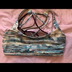 Lululemon free to be wild bra